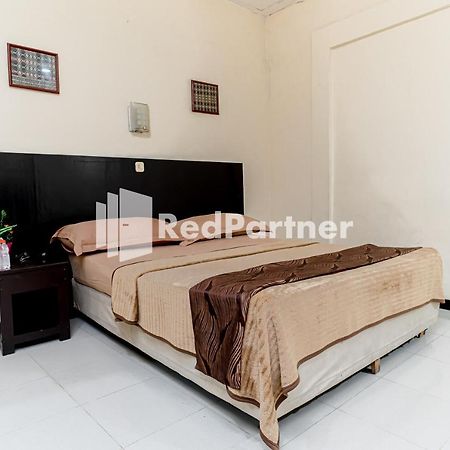 Cherry Pink Hotel Medan Mitra Reddoorz ภายนอก รูปภาพ