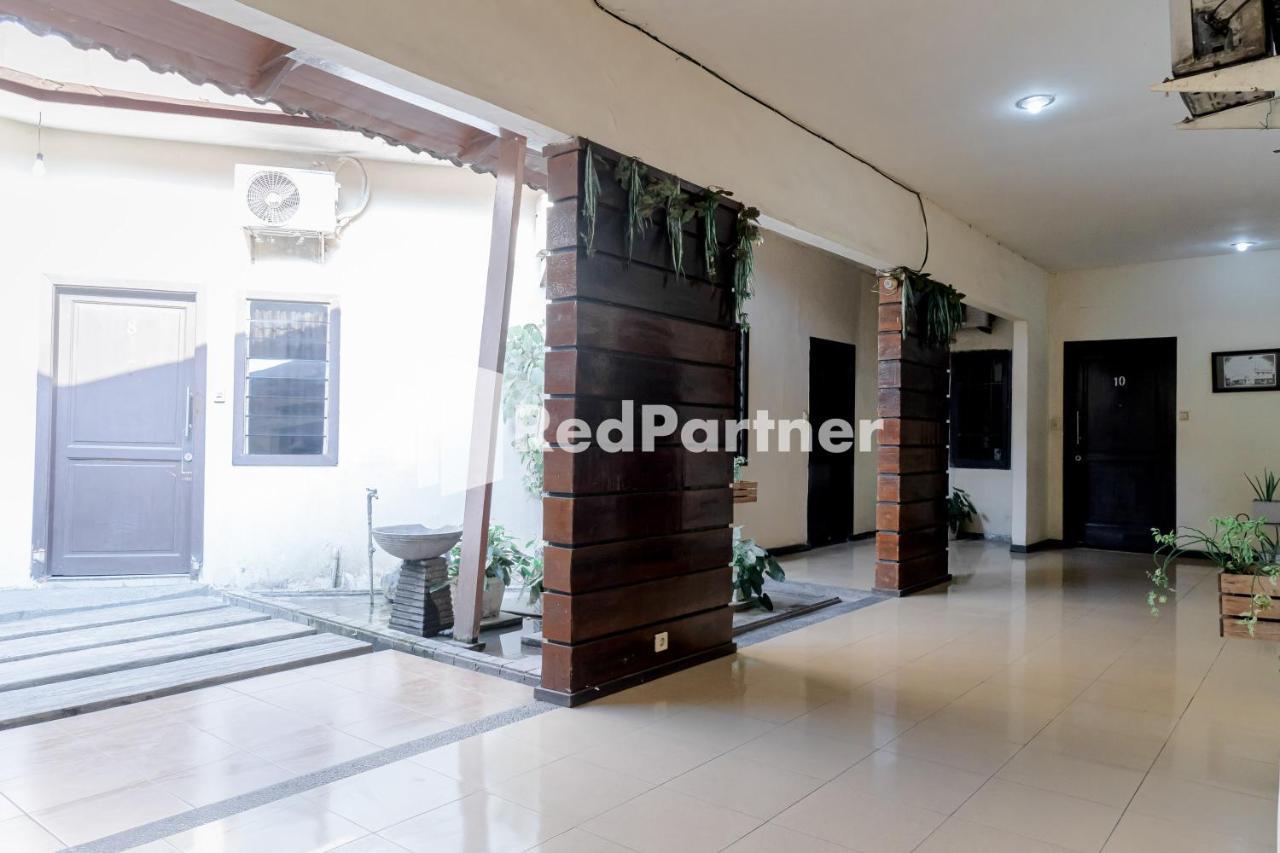 Cherry Pink Hotel Medan Mitra Reddoorz ภายนอก รูปภาพ
