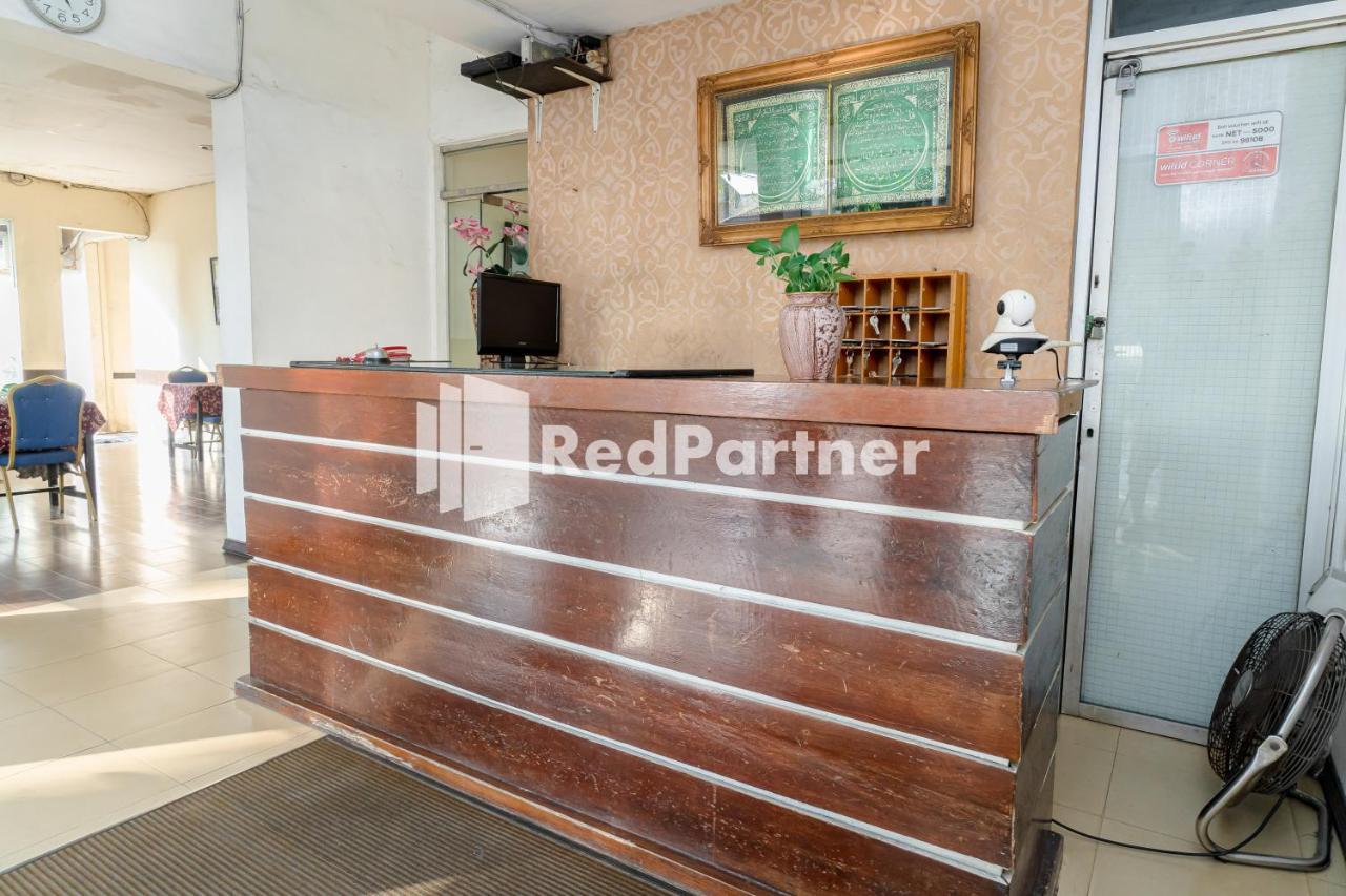 Cherry Pink Hotel Medan Mitra Reddoorz ภายนอก รูปภาพ