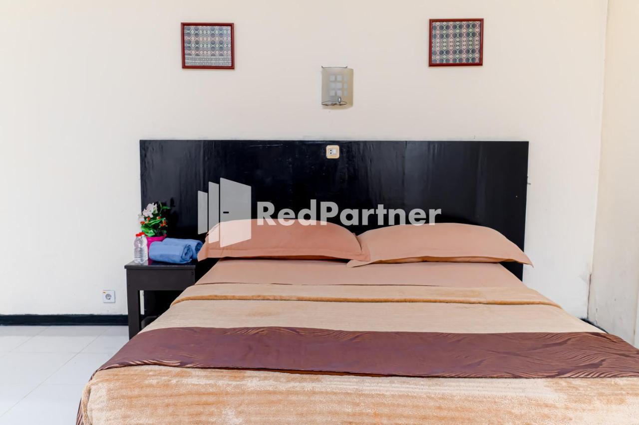 Cherry Pink Hotel Medan Mitra Reddoorz ภายนอก รูปภาพ