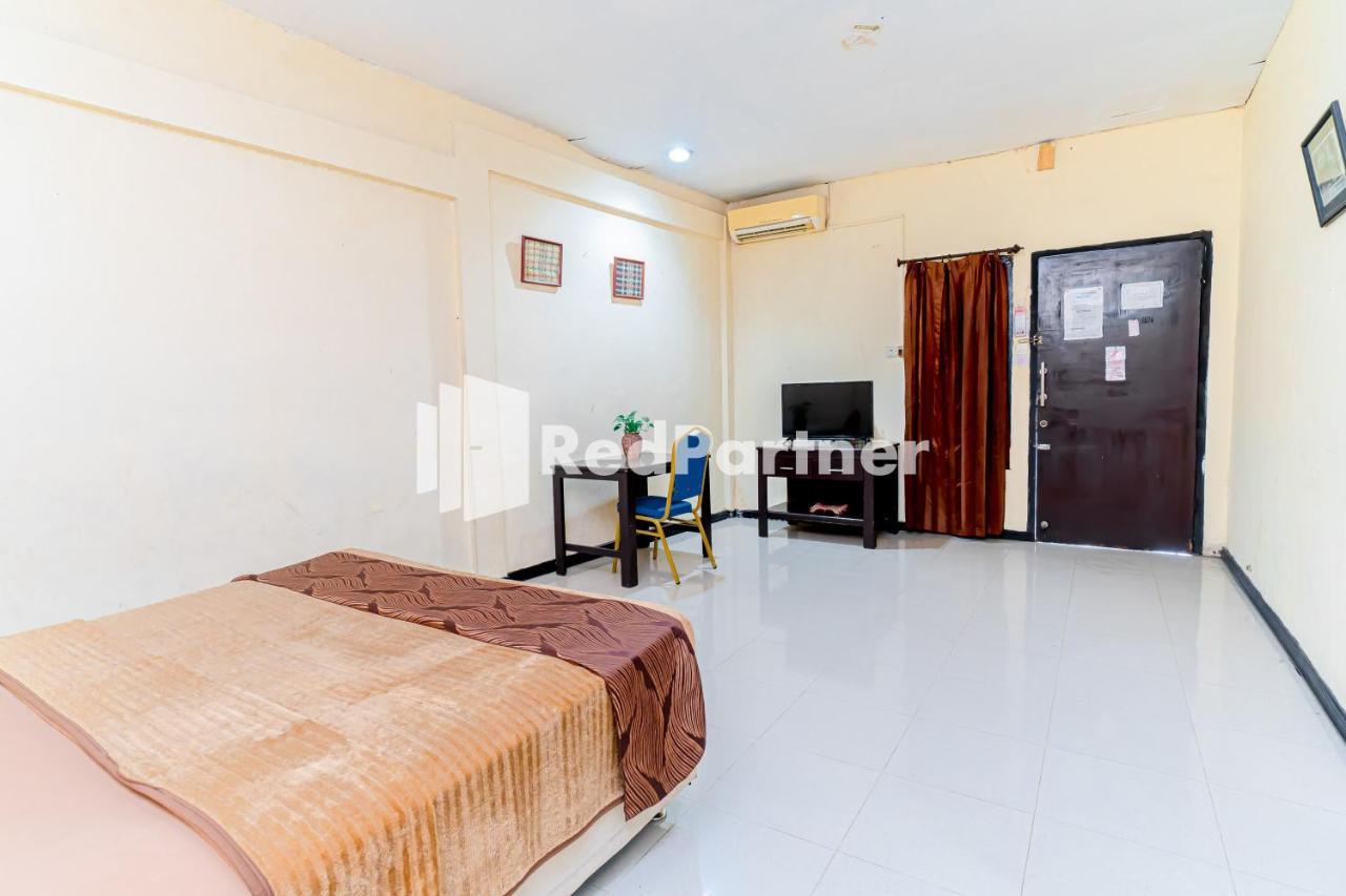 Cherry Pink Hotel Medan Mitra Reddoorz ภายนอก รูปภาพ